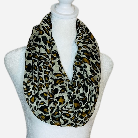 Leopard Print Infinity Scarf | Black Tan Animal Print | Lightweight | One Size - Picture 1 of 4